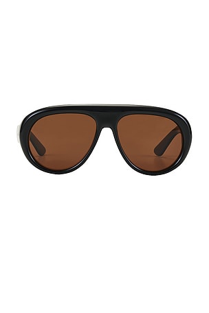 x REVOLVE The Robinson Sunglasses Banbe