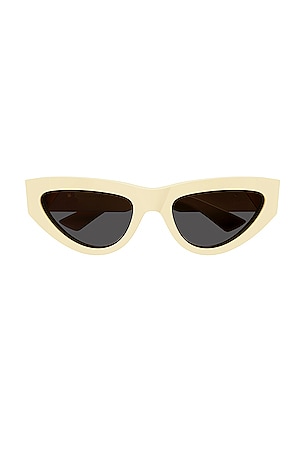 New Triangle Cat Eye Sunglasses Bottega Veneta