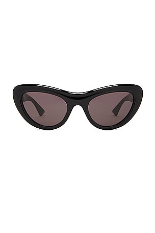 Curvy Cat Eye Sunglasses Bottega Veneta