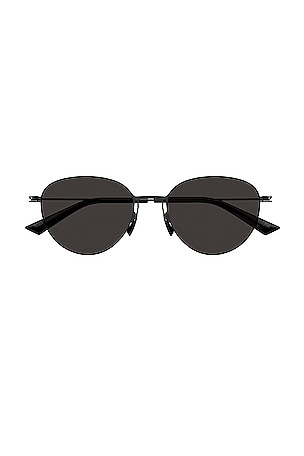 Thin Triangle Round SunglassesBottega Veneta$455