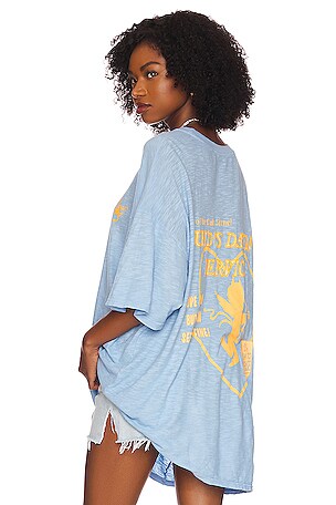 Love Is Blind Tee Boys Lie