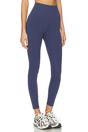 BEACH RIOT Piper Legging in Navy