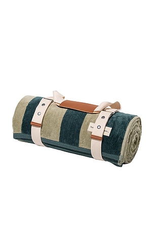BEACH BLANKET ビーチブランケット business & pleasure co.
