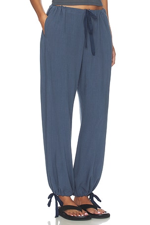 Bella Venice The Bridget Pant in Navy