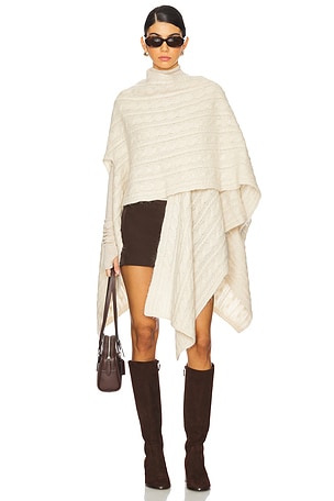 Kassillas Shawl in Light Sand By Malene Birger