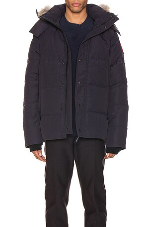 Canada Goose Wyndham Parka in Navy REVOLVE