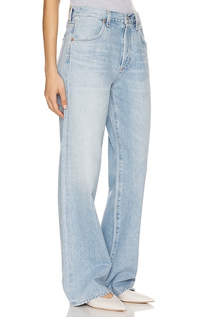 Citizens of Humanity Annina Petite Wide Leg Jeans in Denim-Light