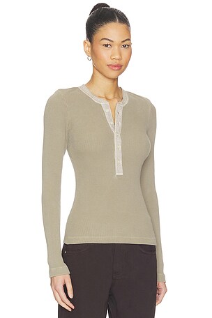 Citizens of Humanity Drea Waffle Henley Top in Olive. Size L. Also