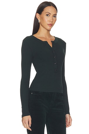 Citizens of humanity varra henley en color verde oscuro
