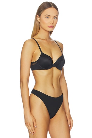 Calvin Klein Underwear Calvin Klein Lightly Lined Perfect Coverage Bra in Black