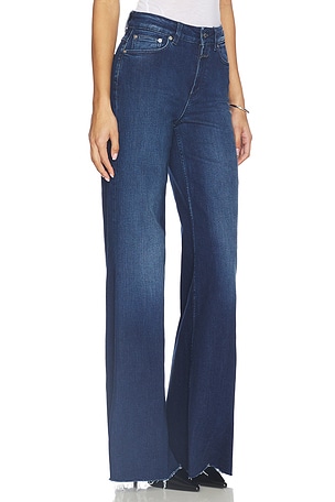 Closed campaN/A glow en color azul