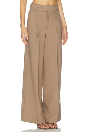 CLOSED Wes Pants in Beige. Size 29. Also