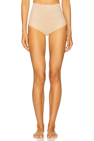Featherlight Control Thong Commando