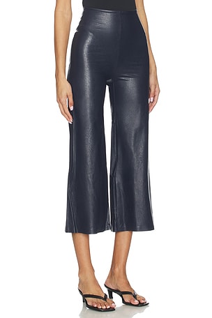 Commando Faux Leather Cropped Pant in Navy