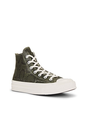 Converse Chuck 70 Sneaker in Olive