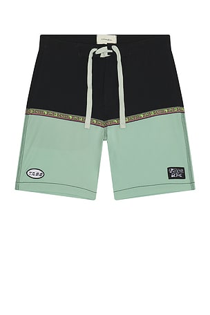 Monolith 18" Boardshort Critical Slide