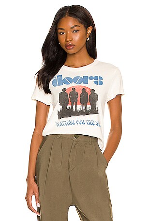 the Doors Waiting for the Sun Tee DAYDREAMER
