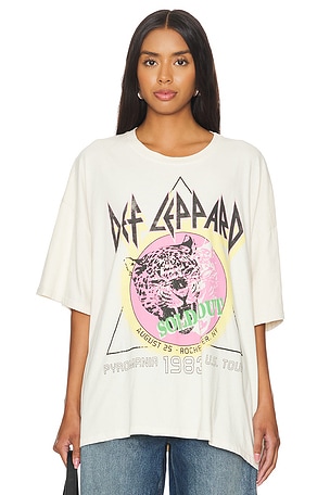 Def Leppard Sold Out 1983 Tee DAYDREAMER