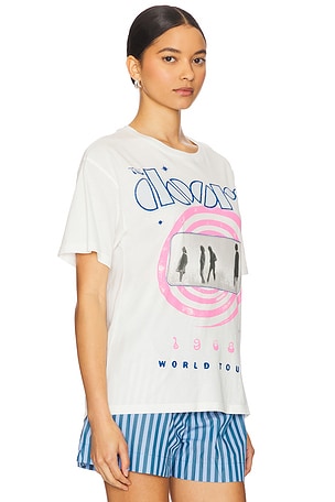 DAYDREAMER The Doors 1968 World Tour Boyfriend Tee in White
