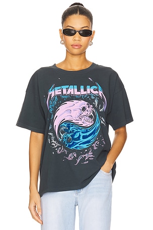 Metallica Live On Tour Merch Tee DAYDREAMER