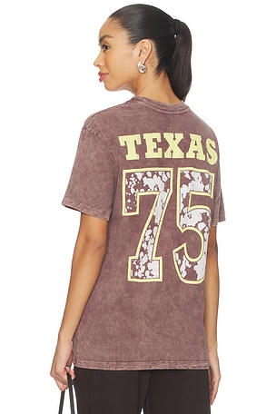 Willie Nelson Red Headed Stranger Weekend Tee DAYDREAMER