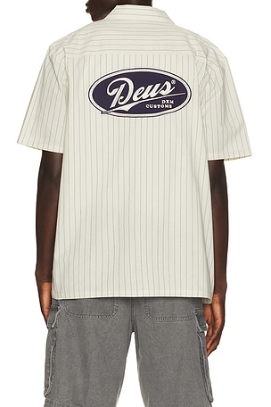 Deus ex macheN/A camisa en color blanco