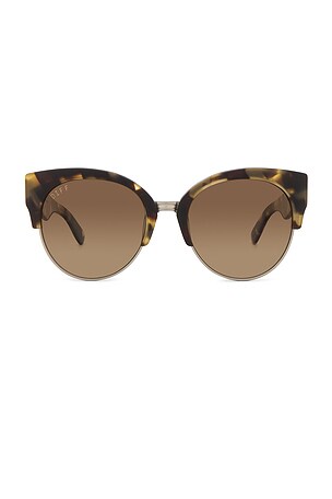 Stella in Matte Moss Havana & Brown Gradient
DIFF EYEWEAR Stella McCartney Sunglasses SC-0096-S 004 main image 3