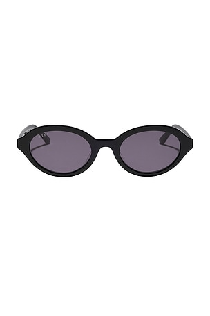 X Rachael Kirkonnell 90s Oval Sunglasses DIFF EYEWEAR