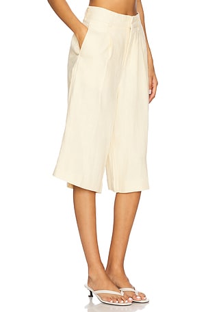 DL1961 Hepburn High Rise Short in Cream