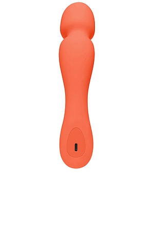 Dame Min in Papaya