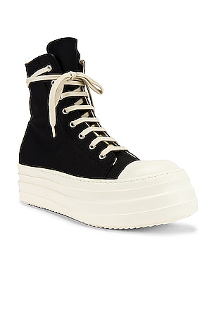 靴 Rick Owens DRKSHDW Beetle Sneakers DRKSHDW by Rick Owens Double Bumper Beetle Sneakers in Black