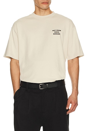 Drôle De Monsieur Dr&ocirc;le De Monsieur Le T-Shirt Slogan in Beige