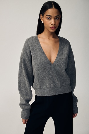 Lonne Deep V-neck Sweater EAVES