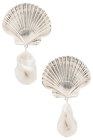 Scallop Earrings Eliou