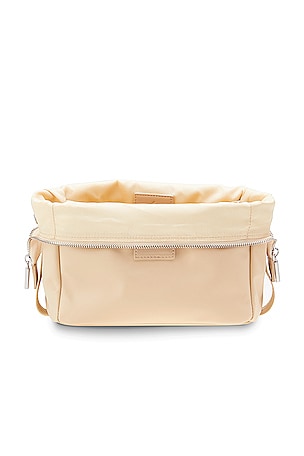 ETOILE COLLECTIVE Jet Setter Travel Case in Beige