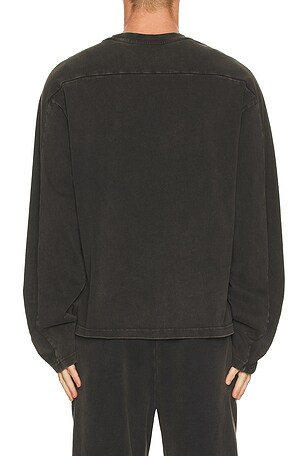 Entire studios camiseta manga larga en color negro