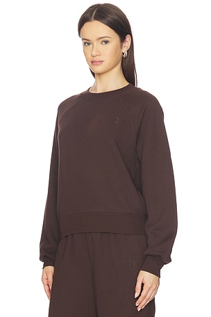 Eterne Shrunken Raglan Sweatshirt in Chocolate