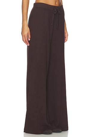 Eterne PANTALON SWEAT JAMBES LARGES en Marron