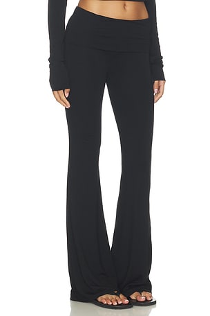 Eterne Foldover Flare Pant in Black
