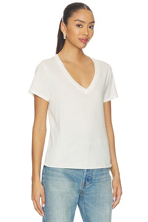 Eterne Cotton V-neck T-shirt in Ivory