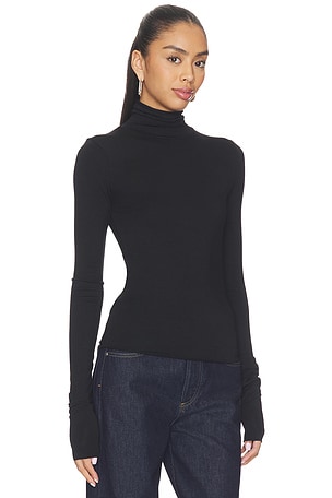 Eterne Fitted Turtleneck Top in Black
