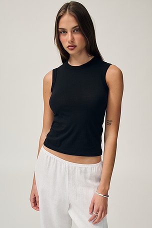Fitted Muscle Tank Eterne