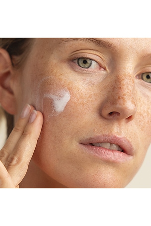 evolvetogether X Joanna Czech Rosemary Enzyme Cleanser in Fiji