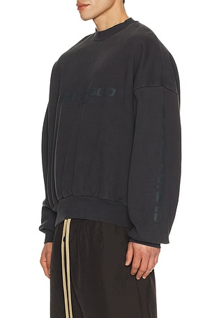 Fear of God ESSENTIALS Cropped Relaxed Sweatshirt in Black