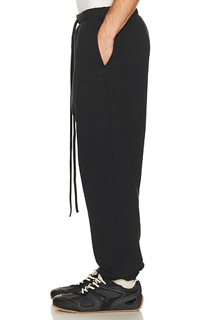 Fear of God ESSENTIALS Classic Sweatpant in Black