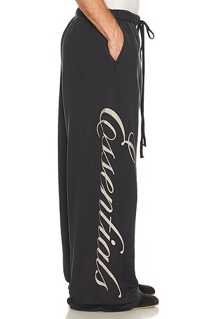 Fear of God ESSENTIALS Lounge Sweatpant in Black