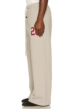 Fear of God ESSENTIALS PANTALON SWEAT LOUNGE en Gris