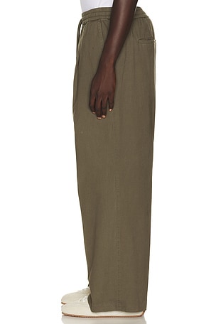 Fear of God ESSENTIALS Pleat Front Drawstring Pant in Green