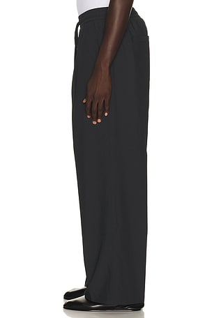Fear of God ESSENTIALS Pleat Front Drawstring Pant in Black