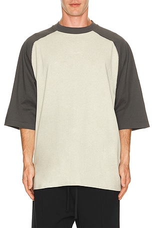 Signature Baseball Tee Fear of God ESSENTIALS
